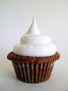 nutella cupcake with marshmallow frosting