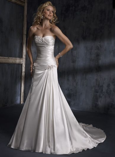 Attractive Strapless Sleeveless Satin wedding dress