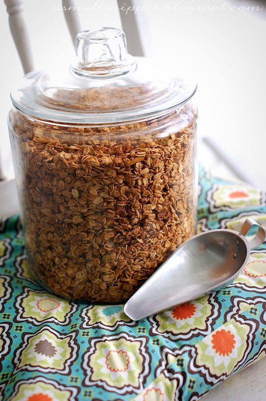 Healthy granola recipe… I love granola, and I love how it’s displayed in this