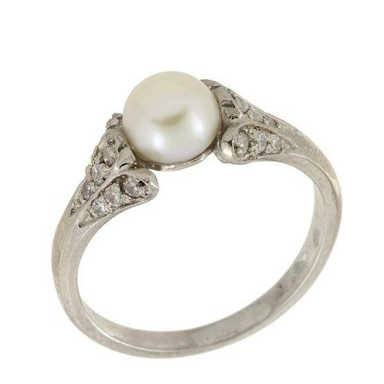 Pearl Engagement Ring. PERFECT. ABSOLUTELY PERFECT.