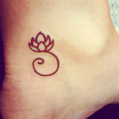 Small red lotus. This symbolizes the original nature of the heart (hrdaya). It i