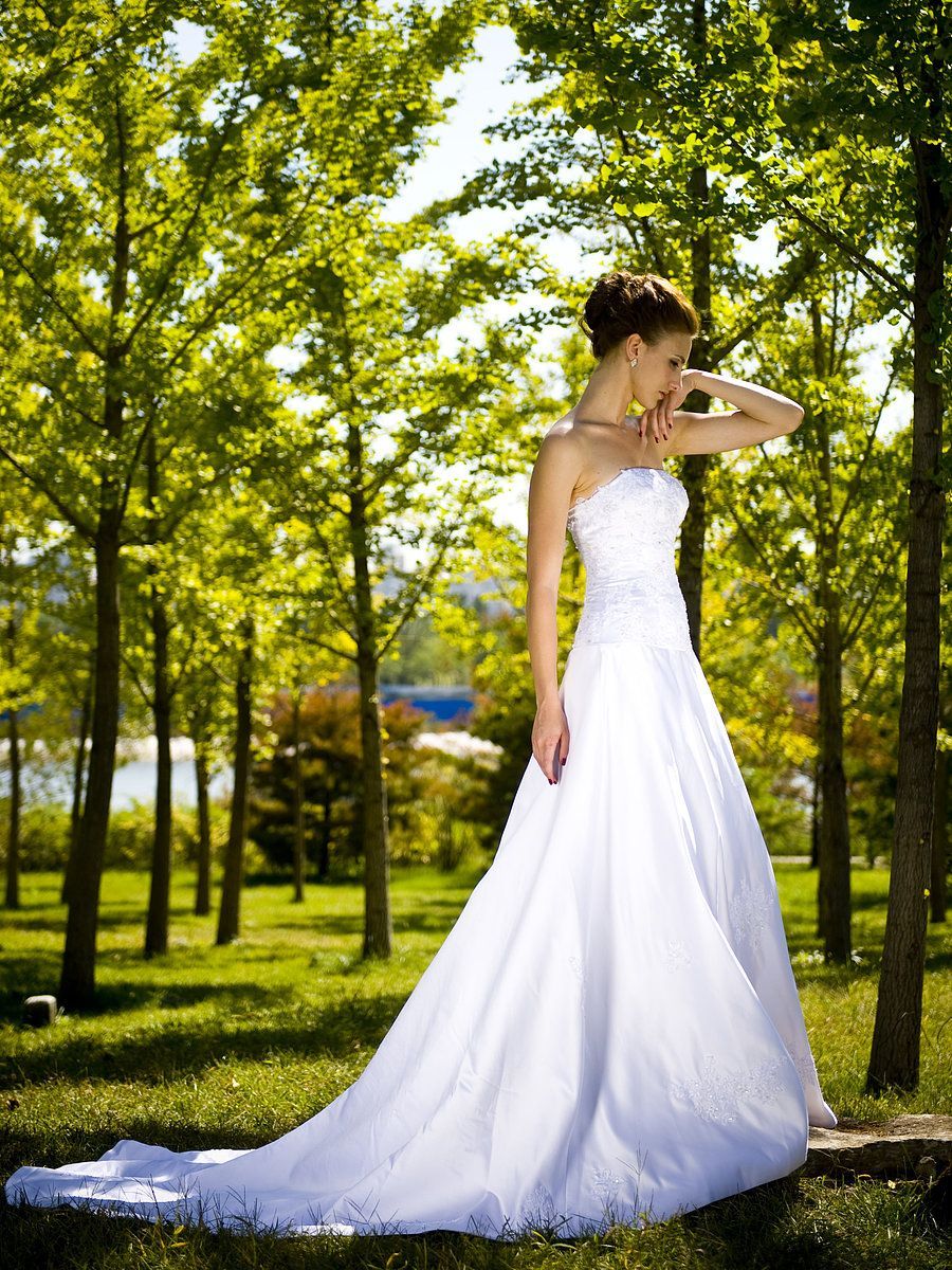 Strapless A-line / Princess Wedding Dress with Removable Shrug