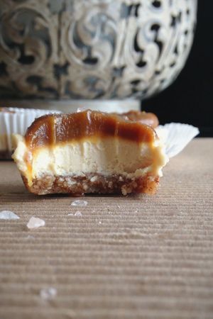 Cheesecake bite… pinning wile hungry is much less dangerous than grocery shopp