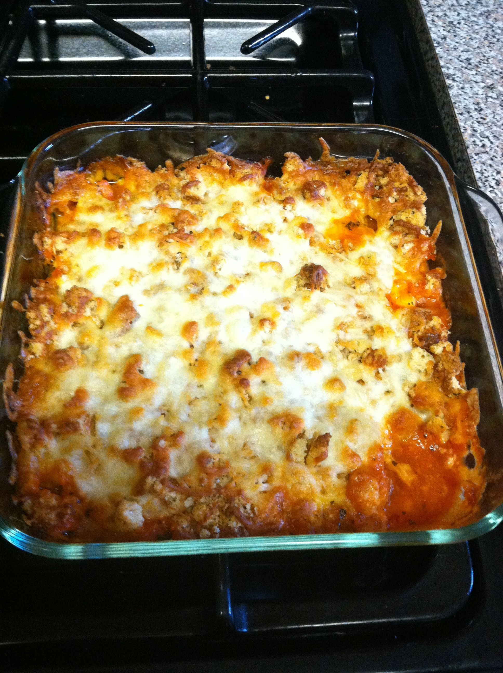 Chicken Parmesan Casserole ~ this is so easy and tastes amazing. The thing I lov