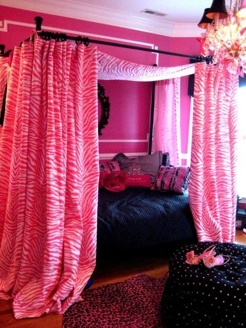 Dorm Room Decor…idea for privacy