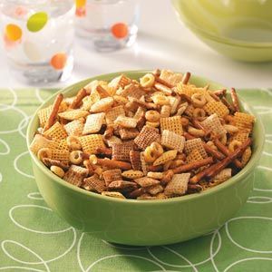 Healthy Snack Mix Recipe– made this and it is yummy! Just like Chex Mix, but wi