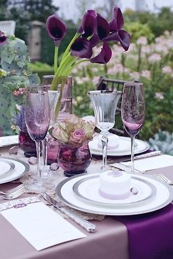 Purple perfection | via weddingomania