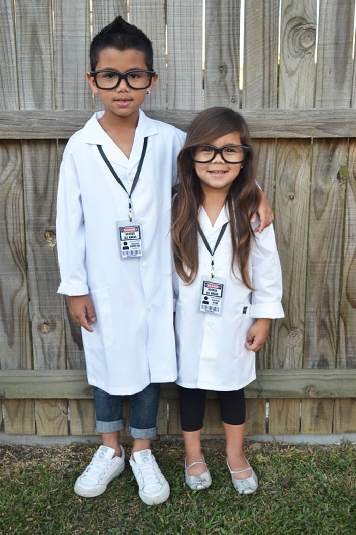Siblings {Mad Science Birthday Party}