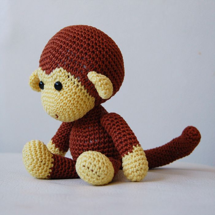 Amigurumi Monkey for someone I know who likes monkeys! Yes!