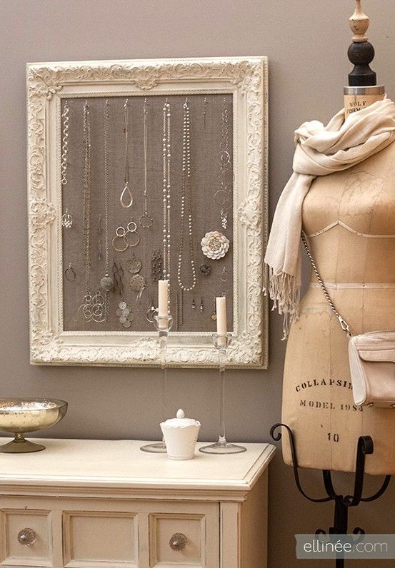 DIY: antique frame jewelry holder – Click image to find more Home Decor Pinteres