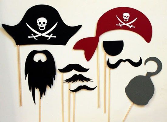 make up a few of these for silly pictures?? mommo design: PIRATE PARTY