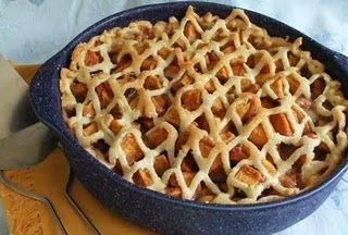Brown Sugar Cinnamon Peach Pie – this is a Southern recipe for sure!