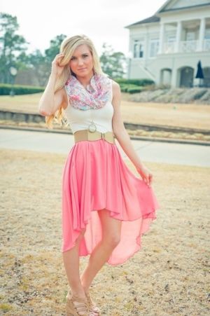 Cute outfit for spring! So light and pretty. :)