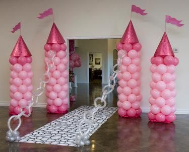 Little girls birthday party idea! Looks like a magical and magnificent way to ma