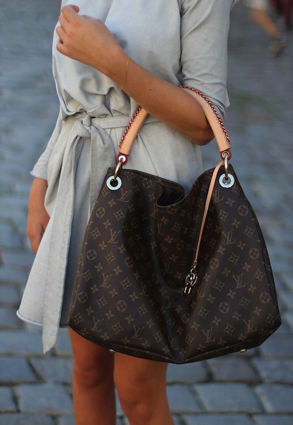 Love this bag….  Louis Vuitton New Arrivals OUTLET.