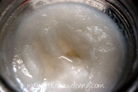 DIY Coconut Oil CONDITIONER: Coconut Oil w/ a tiny amount of Vitamin E Oil, mix