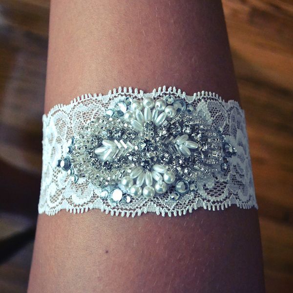 DIY Wedding garter! NEVER thought of this! So much cheaper than buying one, espe