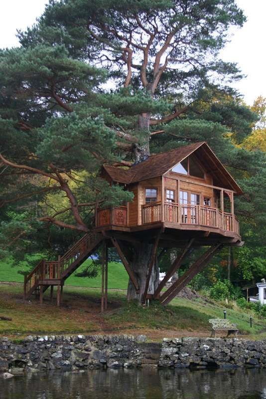 Fairytale Tree Houses – The Enchanted Forest Wooden Tree House is Truly Overwhel
