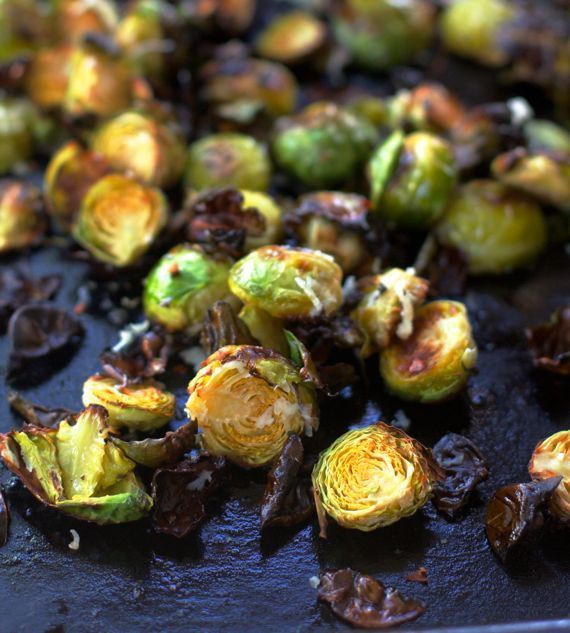 Garlic Roasted Brussels Sprouts Parmesan