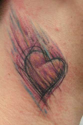 heart tattoo –  very interesting style, like colored pencil….maybe I can fix m