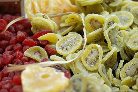 Make Your Own Dried Fruit (in the oven)  Its So Easy! No sugar and replaces cand