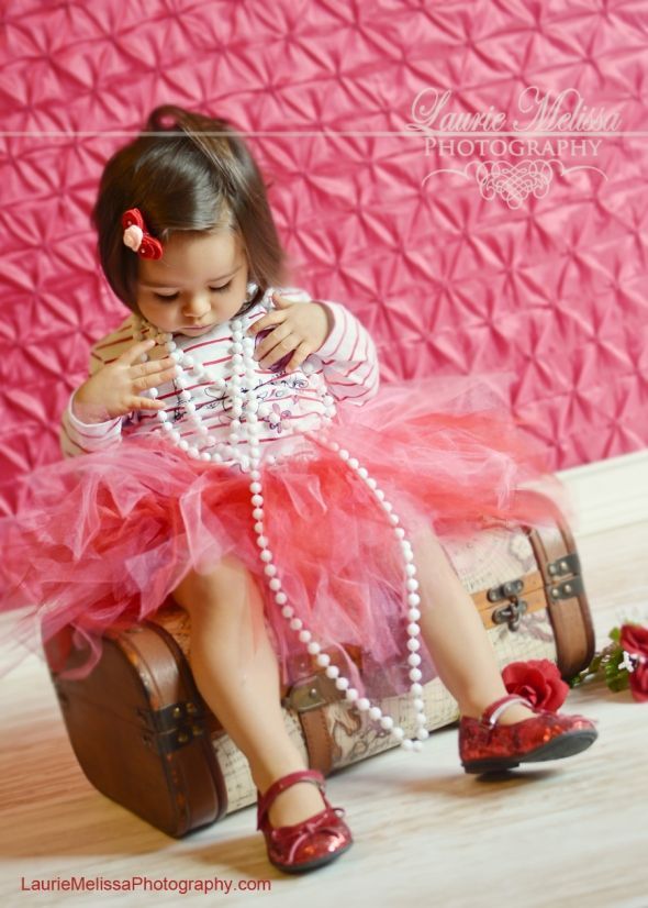 more pearls. Cute idea for a little girl photo shoot