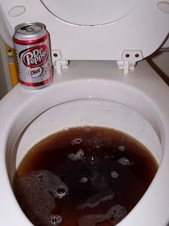 I always knew Dr Pepper was meant to be a toilet cleaner!!! (remove rust stains