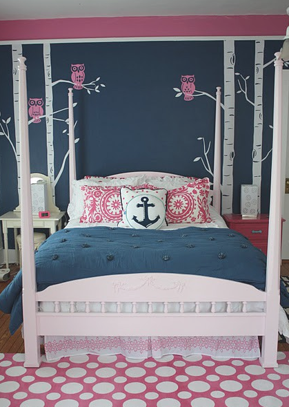 Cute room, cute colors, Love the owls, Could easily be a nursery first turned “b