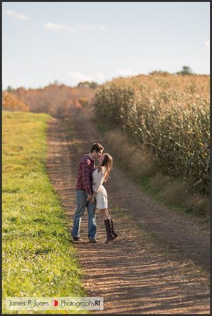 Rustic Engagement Photo Inspiration in the Countryside … I am SO doing this!