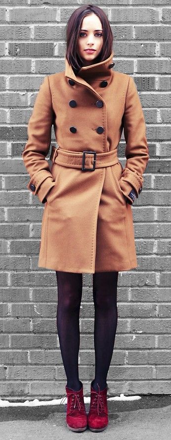 Since the weather is still so crappy, I might as well dream of pretty coats for