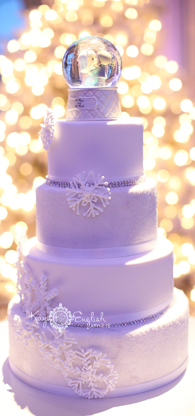 Ashford Estate Winter wedding cake, #ashfordestate #weddingcake designed by @Mel