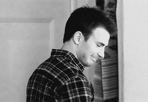 That time he looked adorable. | 32 Times Chris Evans Was Too Handsome For His Ow