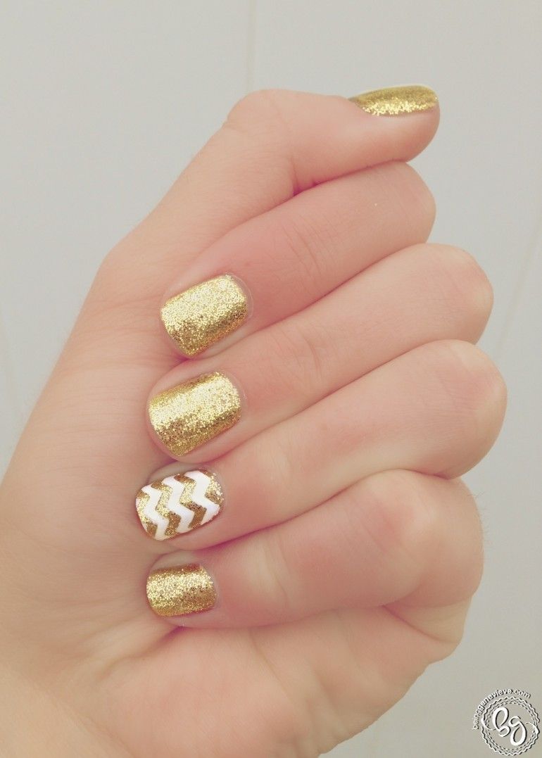 Love this DIY Gold Girl Manicure! #