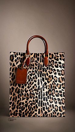 Love this MKs handbag, perfect with