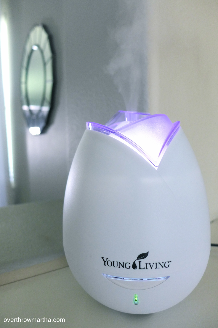 How to use a diffuser for essential oils. A great guide to basic essential oil use.