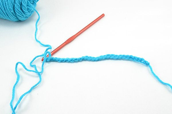 V DOUBLE CROCHET STITCH