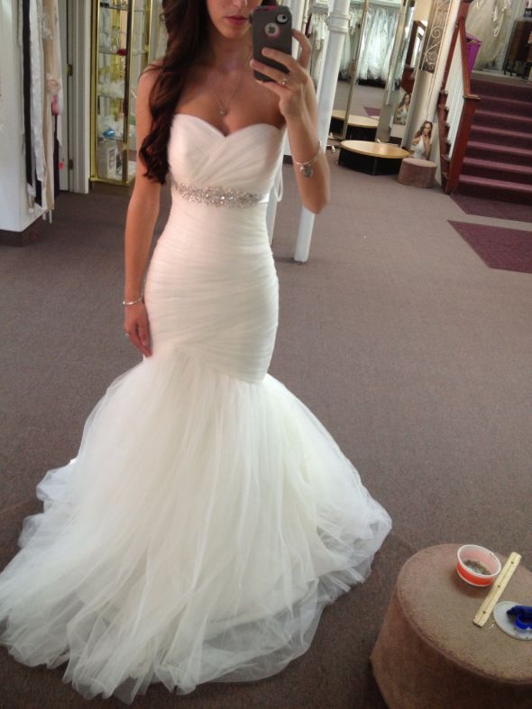 This dress is beautiful! I could see myself in this one day a long time from