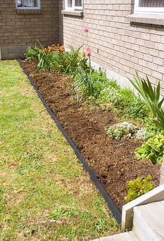 Mow-over flower bed edging. Very easy to do at a very inexpensive cost ... -   Mow-over flower bed edging Ideas Collection