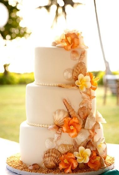 Perfect blend of Fall and destination beach wedding