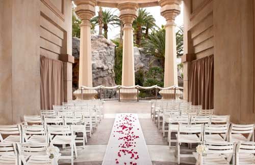 6 classy Vegas wedding venues — Valley of the Falls venue, Mandalay