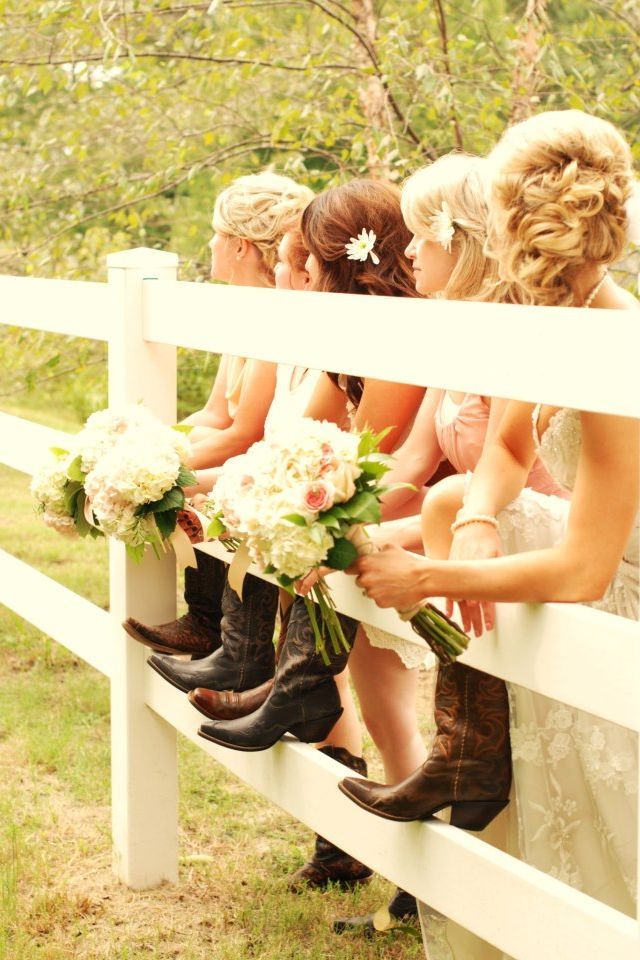 cowgirl wedding @Ruth H. H.