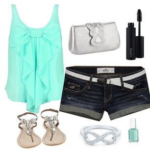 Summer outfit. In love with the top and