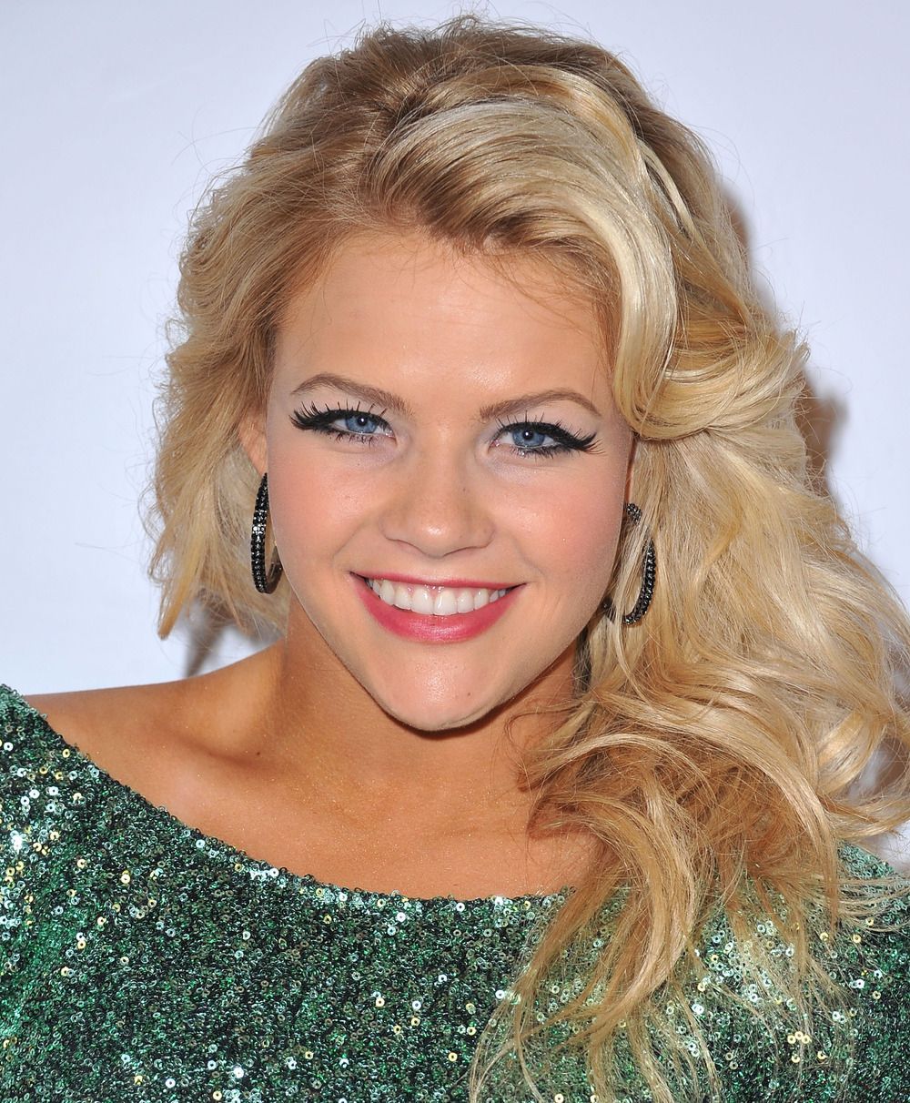 Who Is Witney Carson? 7 Thi