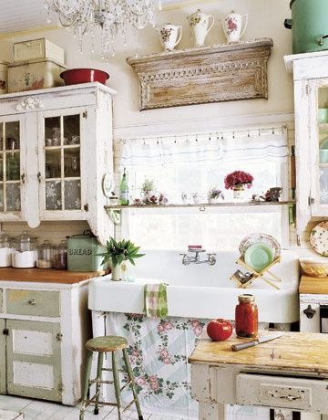 FRENCH COUNTRY COTTAGE: Vin