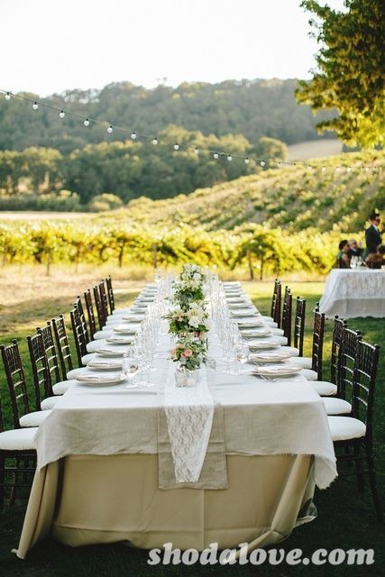 Table settings at a Wine Country Rustic Wedding #weddingparty