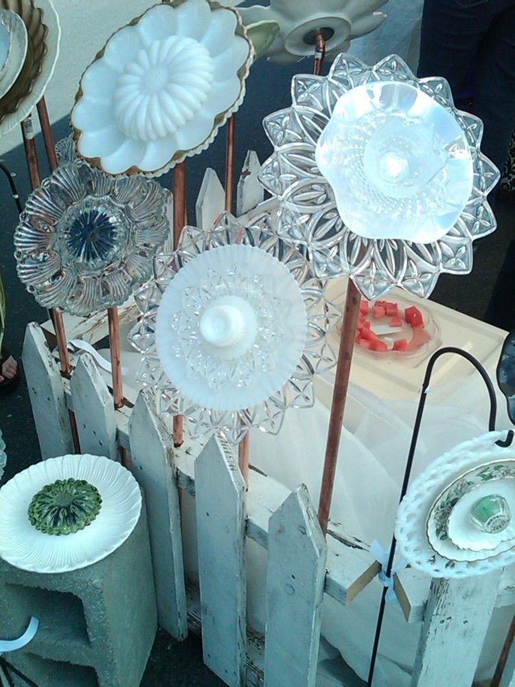 Yard Art Glass Flowers…my