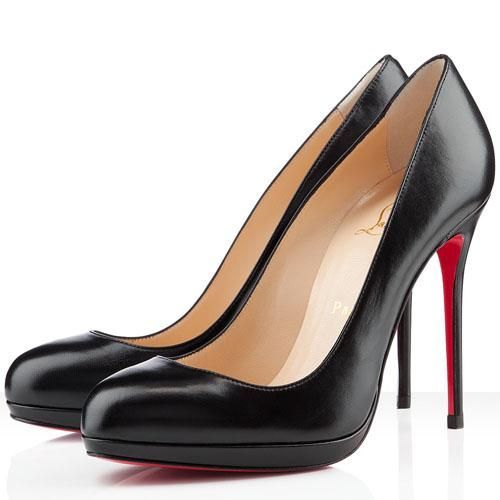 Black Pigalle Spikes are anything but simple! Here you can find your satisfied one. #Christian Louboutin #Shoe Paradise #red