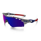 choose the perfect pair of sunglasses to suit your face this summer #Oakley #sunglasses #summer