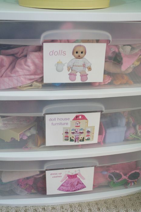 Great blog with tons of ideas in general, like the kids closet organizing with pictured labels!