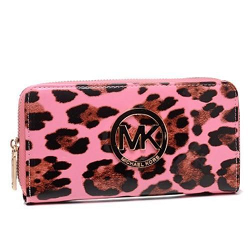Michaelkor Outlet! OMG! Im gonna love this site #Michael Kors #purse #handbags #outlet